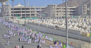 العربية: بدء تصعيد الحجاج من مشعر منى إلى عرفات