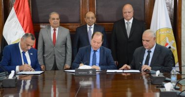 التنمية المحلية: 70 أتوبيس كهرباء محلى الصنع بمواصفات وجودة عالمية بالقاهرة التنمية المحلية: 70 أتوبيس كهرباء محلى الصنع بمواصفات وجودة عالمية بالقاهرة