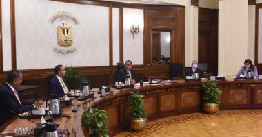 مدبولي: الرئيس يتابع تحويل المنطقة الاقتصادية لقناة السويس لمركز رائد فى صناعات الهيدروجين الأخضر