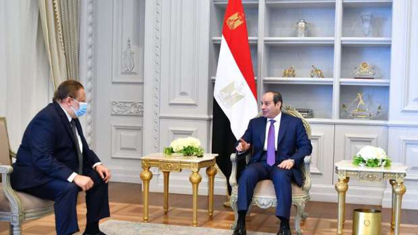 الرئيس السيسي وحسن عبدالله