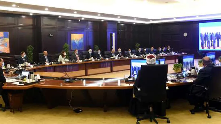 بالإنفوجراف.. الحصاد الأسبوعي لمجلس الوزراء: جولات تفقدية ومتابعة مشروعات