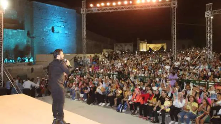إقبال الجمهور على حفلات محكى القلعة