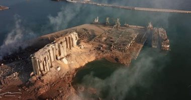 انهيار صومعتين في الجزء الشمالي من مرفأ بيروت في الذكري الثانية للتفجير