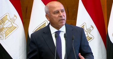 وزير النقل: الرئيس السيسيى وجه بجعل مصر مركزا من مراكز التجارة العالمية