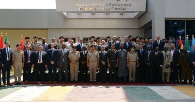 وفد جمعية رجال الأعمال المصريين الأفارقة يزور مركز الطب الطبيعى للقوات المسلحة