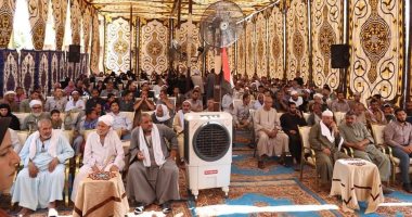 الجيزة تسلم 82 أسرة من متضررى سيول الديسمى بالصف شقق مفروشة.. صور