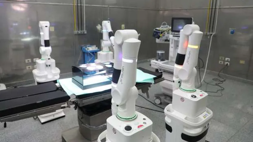 الروبوت الجراحي