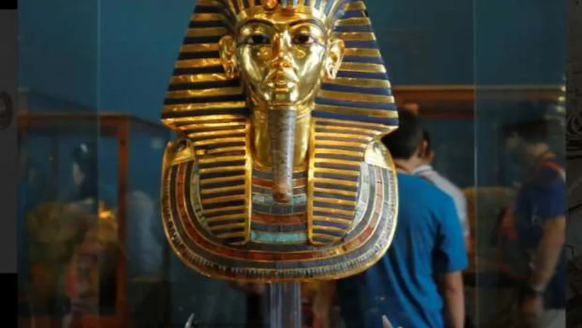 قناع توت عنخ أمون