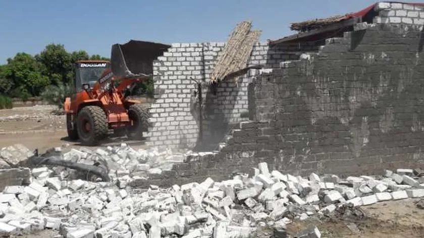 استمرار حملة إزالة التعديات ــ صورة أرشيفية