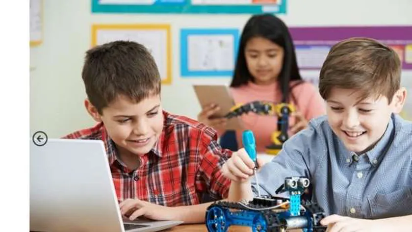 تعليم الأطفال الذكاء الاصطناعي