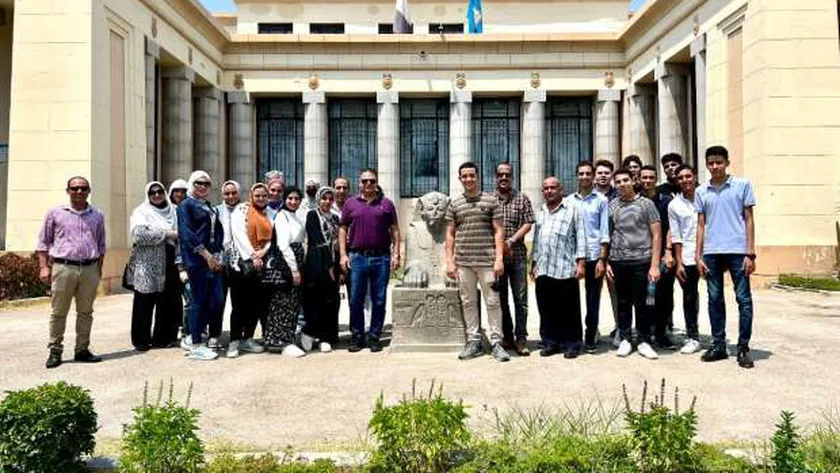 جانب من الزيارة