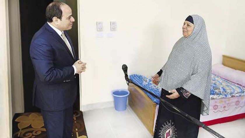 الرئيس السيسي في إحدى جولاته