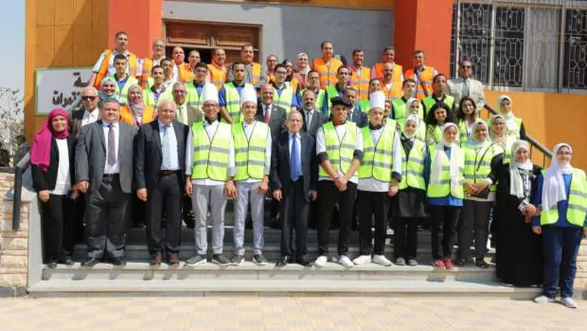 المتسابقون