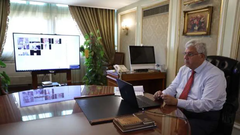 الدكتور أيمن عاشور- وزير التعليم العالي والبحث العلمي