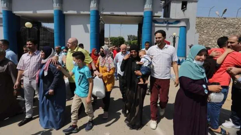 أول صور للمفرج عنهم ضمن العفو الرئاسي