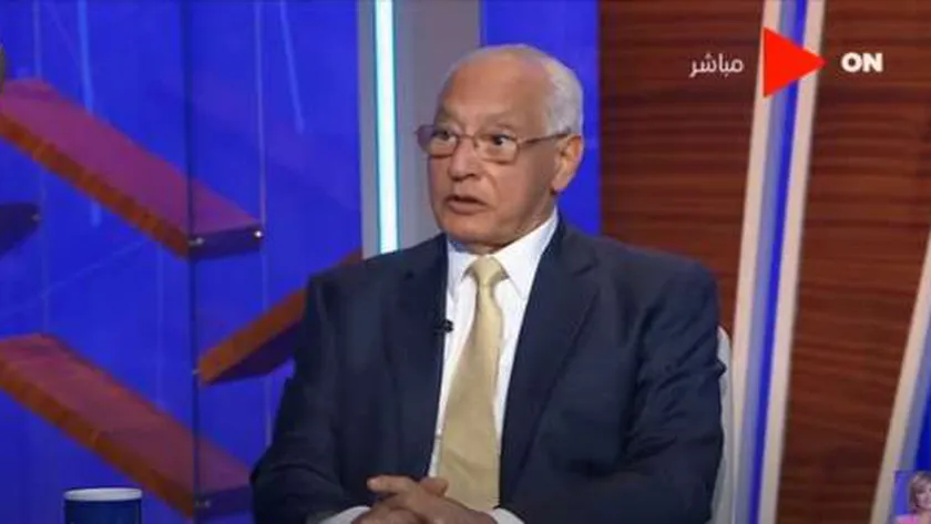 الدكتور علي الدين هلال