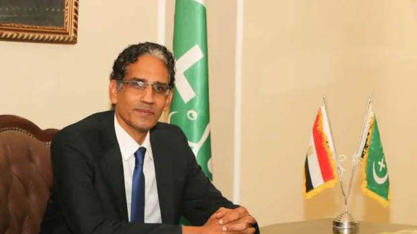 النائب طارق تهامي عضو مجلس الشيوخ