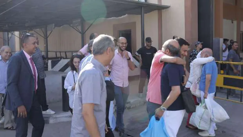 مجموعة من المفرج عنهم