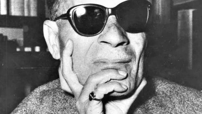 طه حسين عميد الأدب العربي