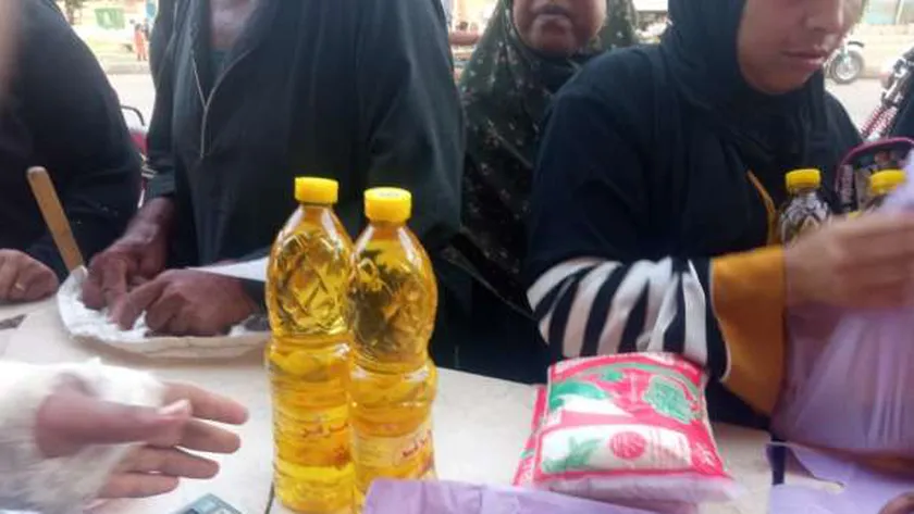 صرف السلع التموينية - صورة أرشيفية