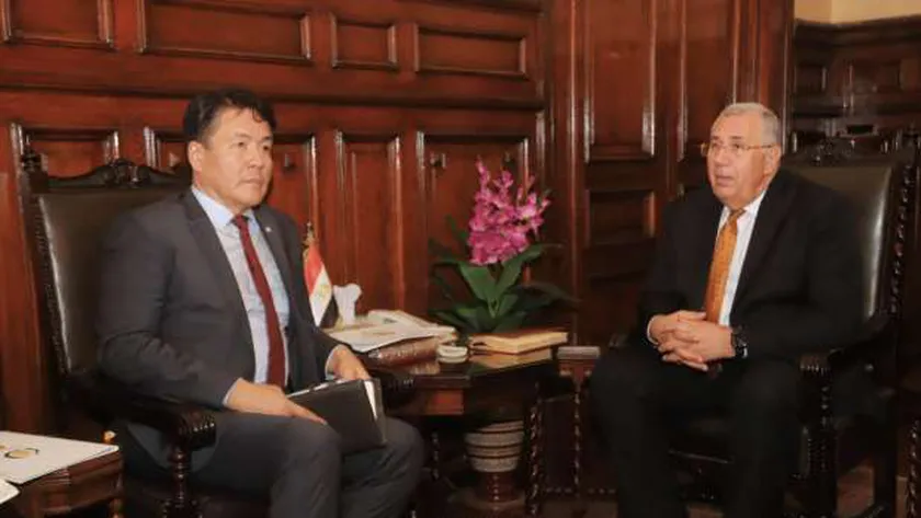 السيد القصير وزير الزراعة