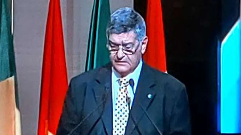 الدكتور نبيل حلمي