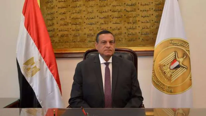 وزير التنمية المحلية