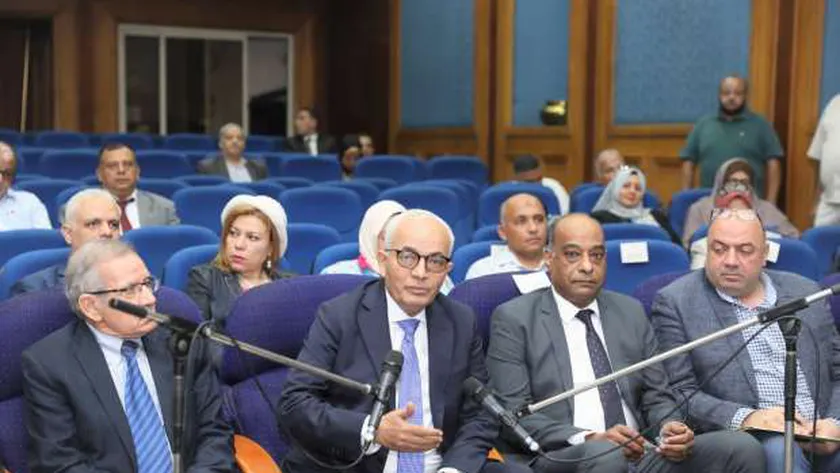 الدكتور رضا حجازي وزير التربية والتعليم