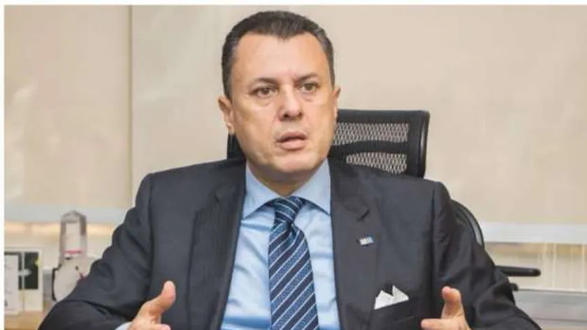 أحمد عيسى وزير السياحة والآثار