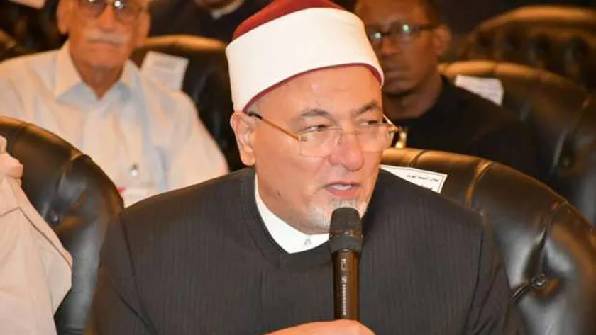 2297155961664100037 الشيخ خالد الجندي عضو المجلس الأعلى للشئون الإسلامية