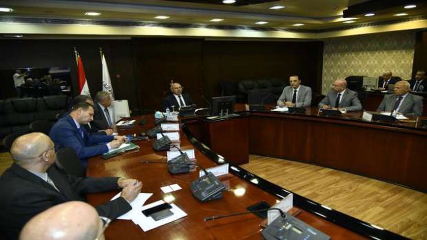 «وزير النقل»: نسابق الزمن للانطلاق بالأسطول التجاري المصري ودعمه بالسفن