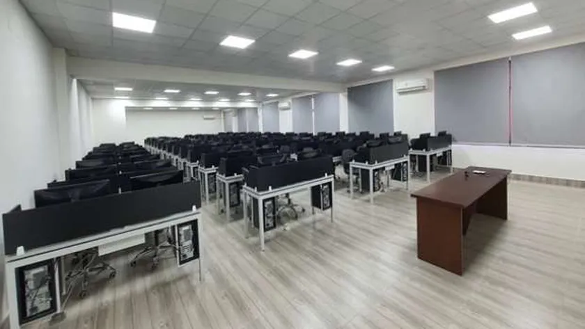 تجهيزات الجامعات التكنولوجية لاستقبال طلاب الدبلومات الفنية