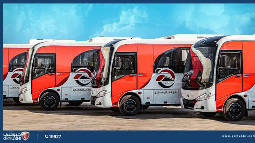باصات نقل المواطنين من شرق القاهرة لمحطات القطار الكهربائي