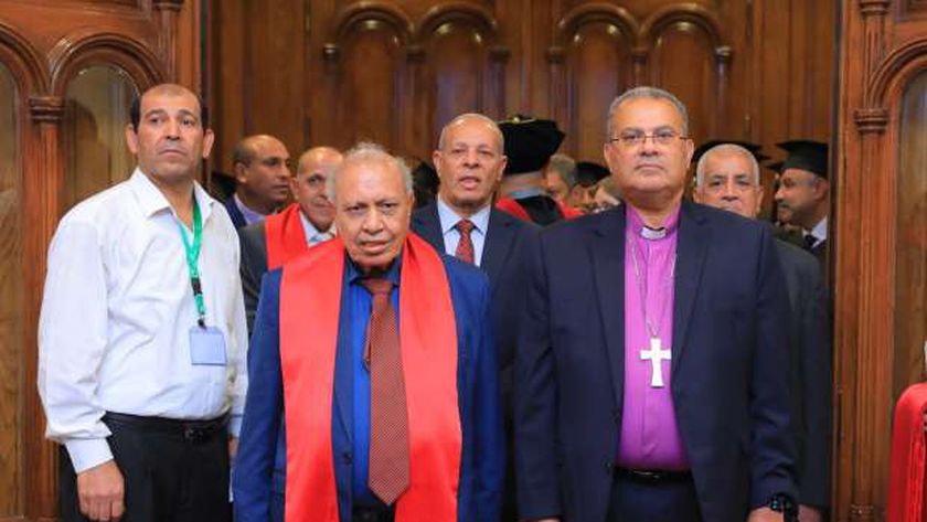 «رئيس الإنجيلية» يشهد تخرج دفعة جديدة في كلية كورنرستون للعلوم اللاهوتية