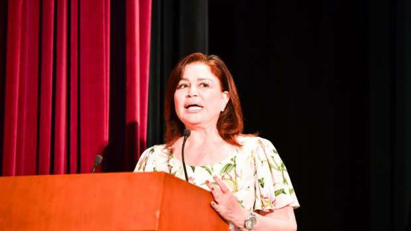 الفنانة إلهام شاهين