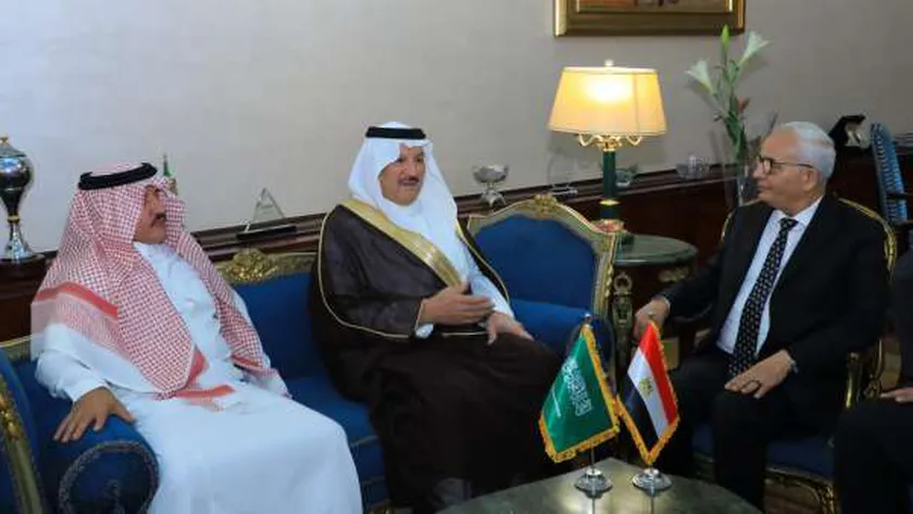 وزير التربية والتعليم خلال استقبال السفير السعودي: مستعدون لتبادل الخبرات
