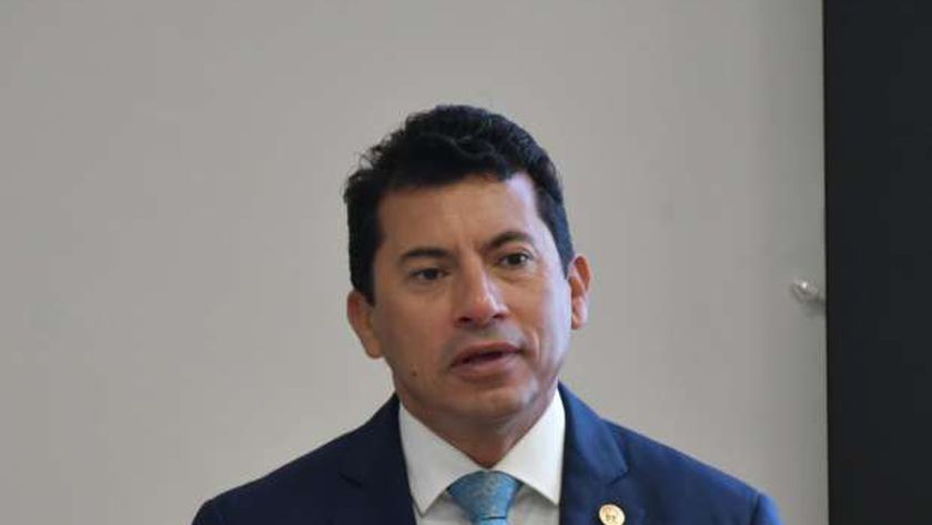 الدكتور أشرف صبحي