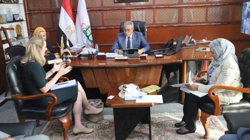 القوى العاملة: نعد حملة إعلامية للتوعية بمخاطر الهجرة غير الشرعية وتوفير فرص بديلة