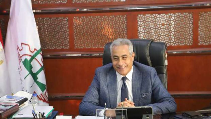 وزير القوى العاملة