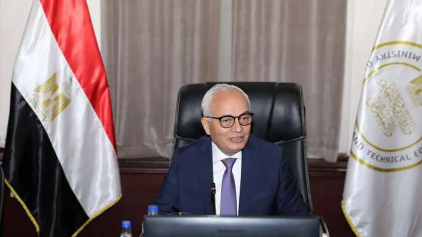 الدكتور رضا حجازي وزير التربية والتعليم والتعليم الفني