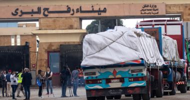 العراق يرسل شحنة جديدة من المساعدات الإنسانية إلى غزة