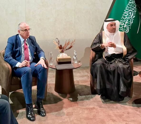 0225524545544784558878774