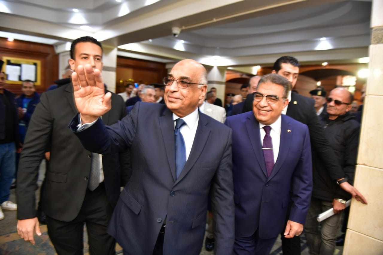 d986d8b9d985d98420d8b9d984d98920d8aad8b7d988d98ad8b120d8acd985d98ad8b920d981d8b1d988d8b920d985d983d8a7d8aad8a820d8a7d984d8b4d987d8b120d8a7d984d8b9d982d8a7d8b1d98a20d988d985d98ad983d986d8aad987d8a7