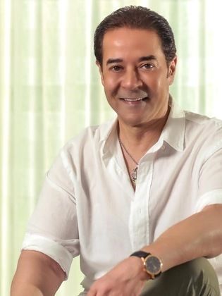 315x420_79469361ee29885e2869479749ae1e971e22f9da93faf4ae06d4c813ea9b4f98