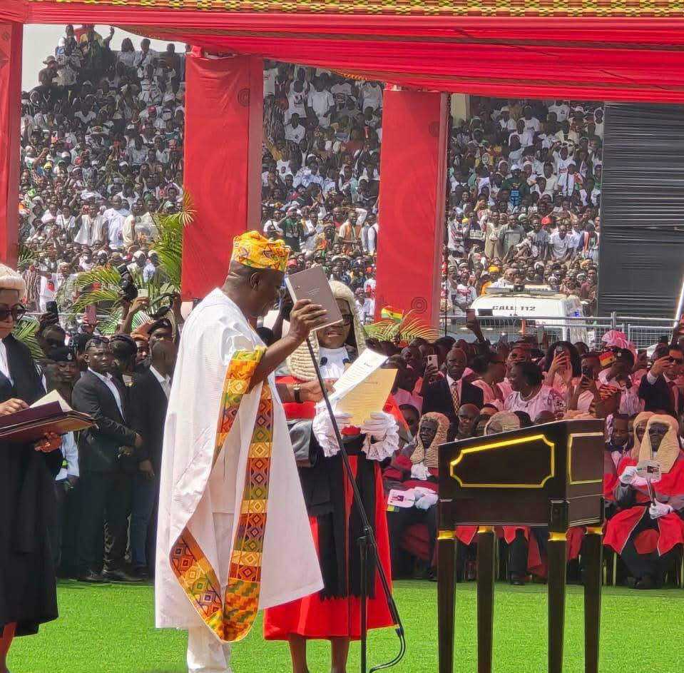 472273142_1116766396652971_6322454078189599684_n