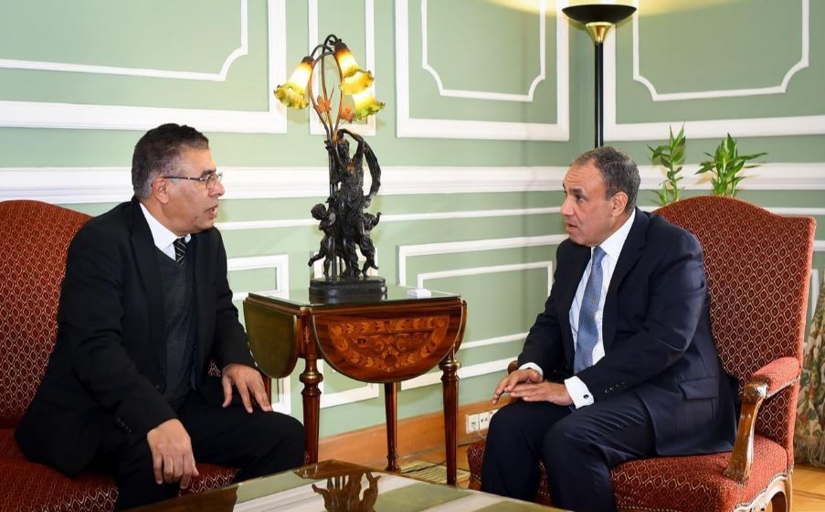 67458756-08570934083 رئيس تحرير جريدة الشروق يحاور وزير الخارجية