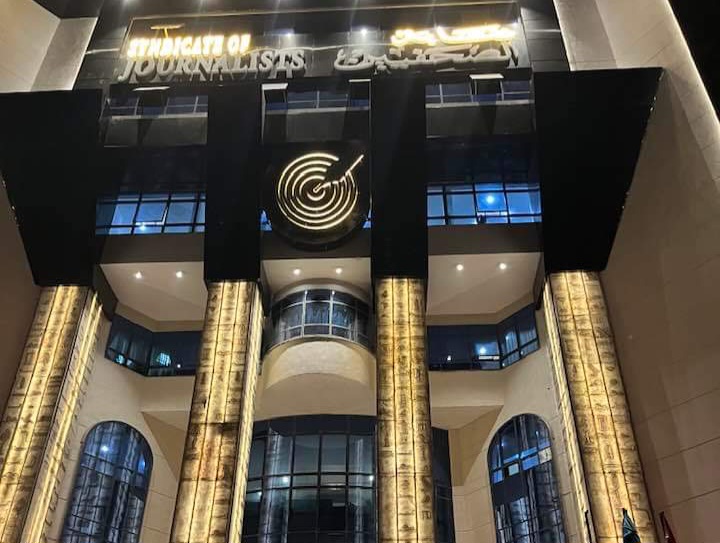 fb_img_1680633012694-2